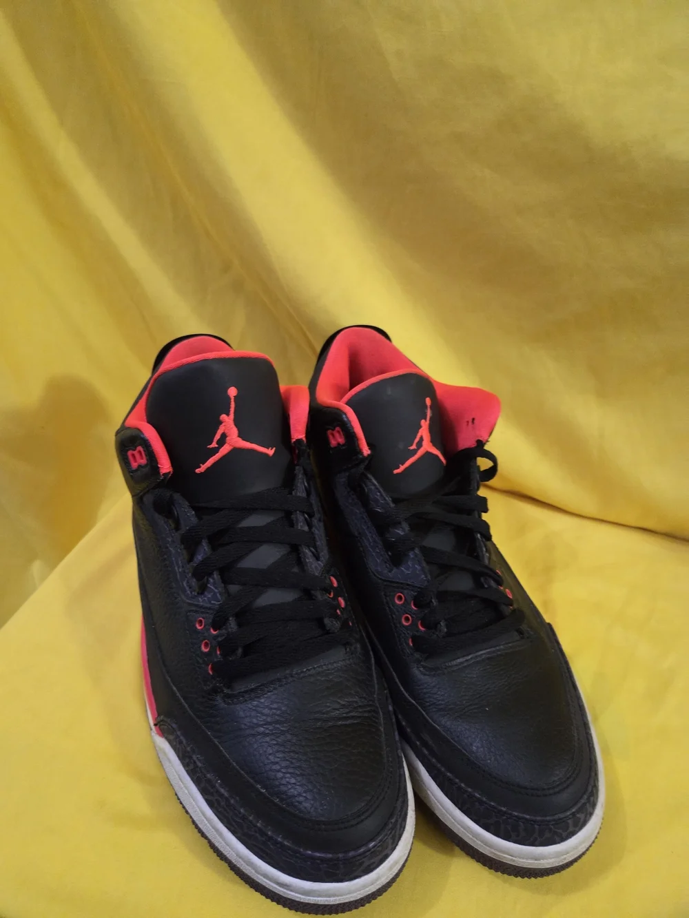 Air Jordan 3 Crimson Worn/ Not Original Box